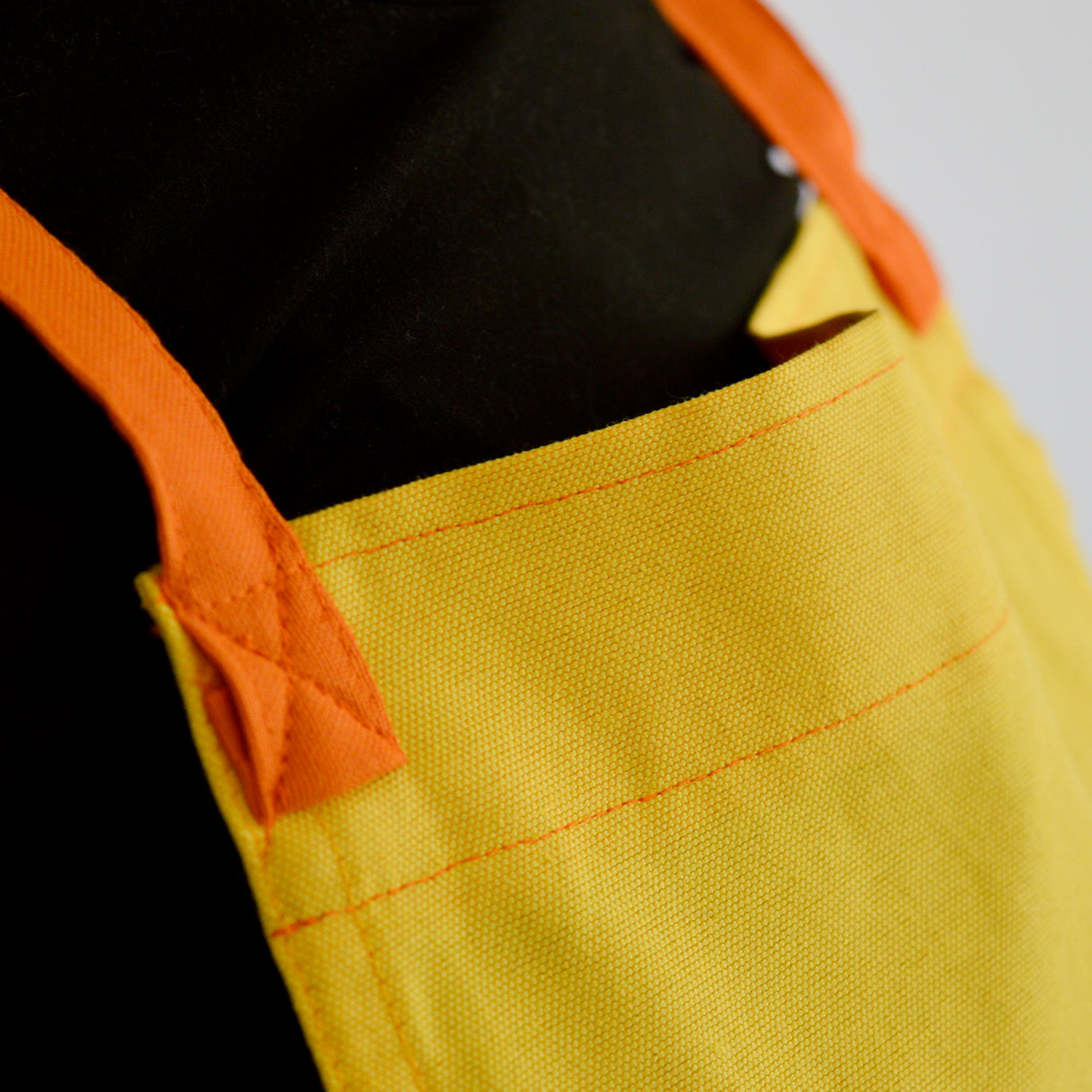 Delantal Amarillo & Amarillo | Pikka Diseños x Frutiferia